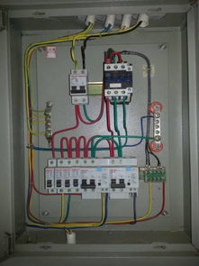 配電箱中接觸器的核心作用 自動化電力控制的樞紐