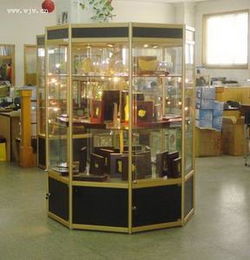 精品鈦合金旋轉(zhuǎn)柜圖片,精品鈦合金旋轉(zhuǎn)柜高清圖片 天津峰智貨架廠,